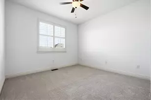 9165 Kornbrust Dr, Lone Tree, CO 80124 - Photo 33