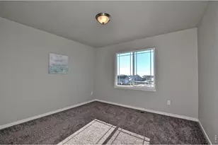 1039 Crown Sparrow St, Johnstown, CO 80534 - Photo 13