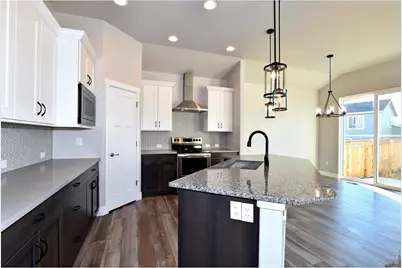 1196 Crown Sparrow St, Johnstown, CO 80534 - Photo 9