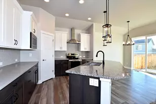 1196 Crown Sparrow St, Johnstown, CO 80534 - Photo 9