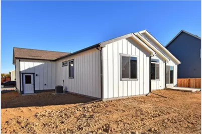 1196 Crown Sparrow St, Johnstown, CO 80534 - Photo 31