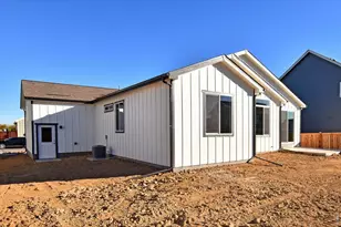 1196 Crown Sparrow St, Johnstown, CO 80534 - Photo 31