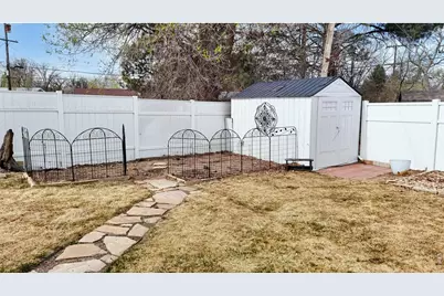 1207 Wilshire Ave, Greeley, CO 80634 - Photo 31