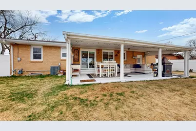 1207 Wilshire Ave, Greeley, CO 80634 - Photo 29