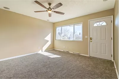 811 S Van Buren Ave, Loveland, CO 80537 - Photo 3