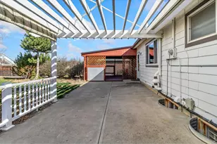 811 S Van Buren Ave, Loveland, CO 80537 - Photo 23