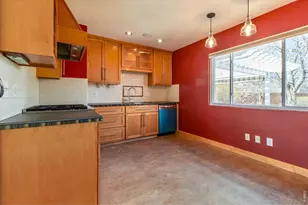 811 S Van Buren Ave, Loveland, CO 80537 - Photo 9