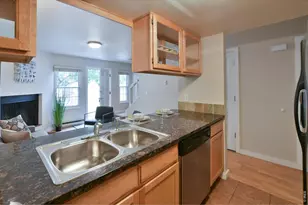 2253 Spruce St, Boulder, CO 80302 - Photo 7