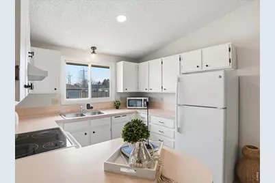 1319 Edwina Pl, Loveland, CO 80537 - Photo 9