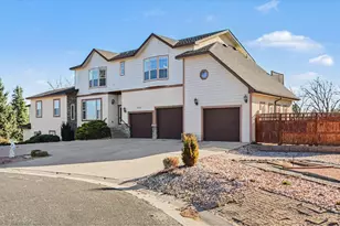 2048 Fairway Ln, Greeley, CO 80634 - Photo 3