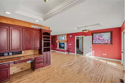 2048 Fairway Ln, Greeley, CO 80634 - Photo 9