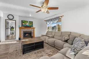 1737 69th Ave, Greeley, CO 80634 - Photo 3