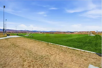 5204 Clover Basin Dr, Longmont, CO 80503 - Photo 35