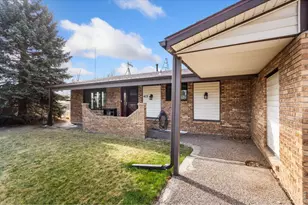 413 Park Pl, Fort Collins, CO 80525 - Photo 3