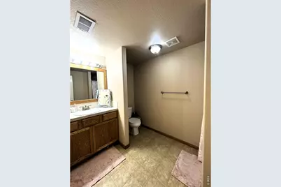 1720 E 11th St, Loveland, CO 80537 - Photo 15