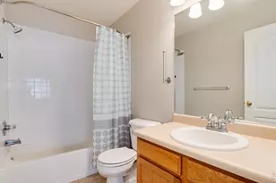 1419 Red Mountain Dr, Longmont, CO 80504 - Photo 19