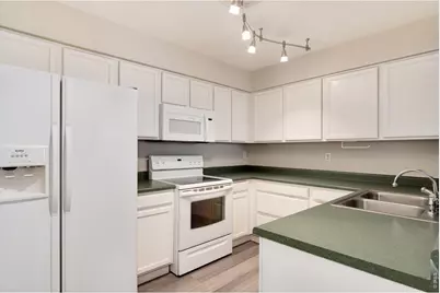 1419 Red Mountain Dr #15, Longmont, CO 80504 - Photo 9