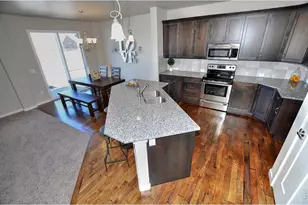 1197 Crown Sparrow St, Johnstown, CO 80534 - Photo 5