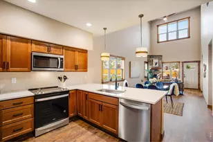 1616 Continental Peaks Cir, Estes Park, CO 80517 - Photo 15