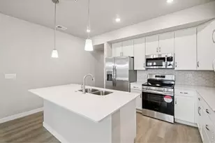 410 High Point Dr, Longmont, CO 80504 - Photo 5