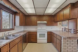 2412 Lake Dr, Loveland, CO 80538 - Photo 9