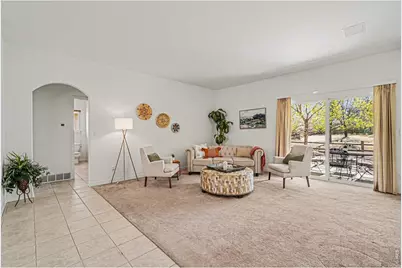 2057 Falcon Dr, Longmont, CO 80503 - Photo 5