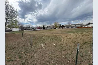 2240 S Colorado Ave, Loveland, CO 80537 - Photo 11