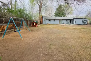 507 W 11th St, Loveland, CO 80537 - Photo 39