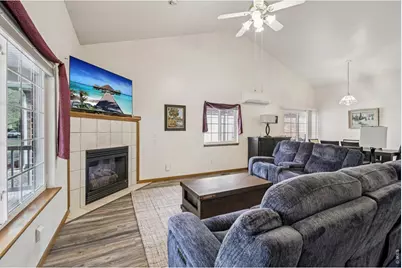 302 Victoria St, Berthoud, CO 80513 - Photo 5