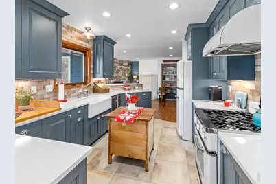 1951 Crags Ct, Estes Park, CO 80517 - Photo 5