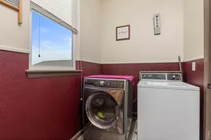 324 E 29th St, Greeley, CO 80631 - Photo 17