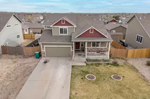324 E 29th St, Greeley, CO 80631 - Photo 3