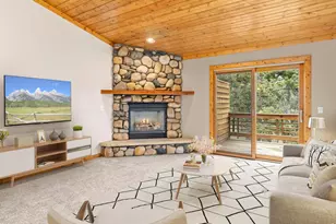 1431 S St Vrain Ave, Estes Park, CO 80517 - Photo 3