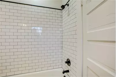 10 S Fremont Ave, Johnstown, CO 80534 - Photo 15