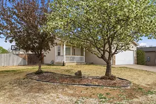 3005 Swan Point Ct, Evans, CO 80620 - Photo 3