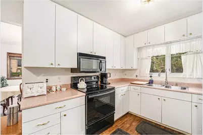 160 Garland Dr, Northglenn, CO 80233 - Photo 9