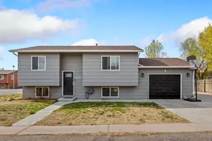 2101 Wedgewood Ct, Greeley, CO 80631 - Photo 1