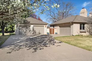 2401 Brookwood Dr, Fort Collins, CO 80525 - Photo 3