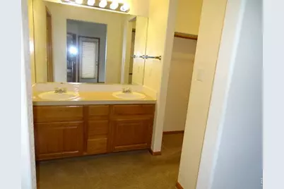 211 N 49th Ave Pl, Greeley, CO 80634 - Photo 9