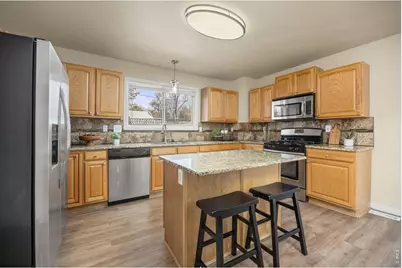 615 E 10th St, Loveland, CO 80537 - Photo 9