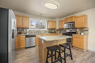 615 E 10th St, Loveland, CO 80537 - Photo 9