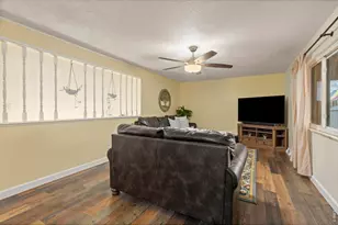 3740 W 8th St, Greeley, CO 80634 - Photo 11