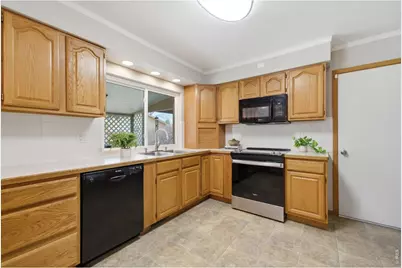 1819 Manchester Dr, Fort Collins, CO 80526 - Photo 7