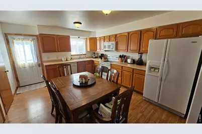 511 Rose St, Hillrose, CO 80733 - Photo 3