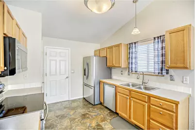 2958 Ash Ave, Greeley, CO 80631 - Photo 11