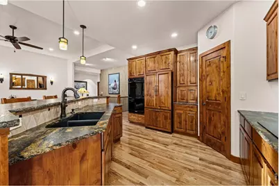 261 N Cove Dr, Loveland, CO 80537 - Photo 9