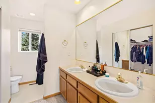 2052 Glenmoor Dr, Fort Collins, CO 80521 - Photo 11