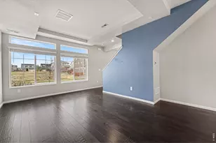 26288 E Maple Dr, Aurora, CO 80018 - Photo 5