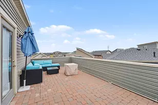 26288 E Maple Dr, Aurora, CO 80018 - Photo 3