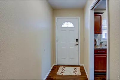 208 35th St SW, Loveland, CO 80537 - Photo 5